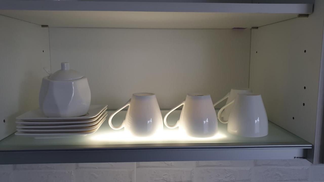 Apartman Viktoria トゥズラ エクステリア 写真